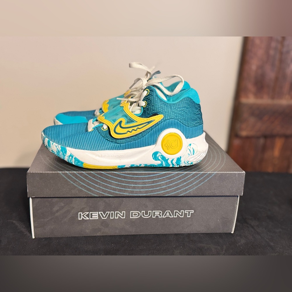 KD Trey 5 X Basketball Shoes